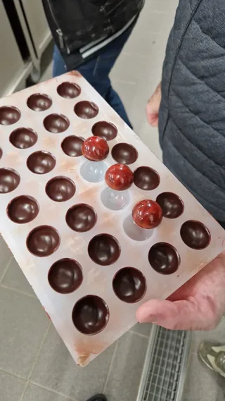 Chocolats décorés au beurre de cacao